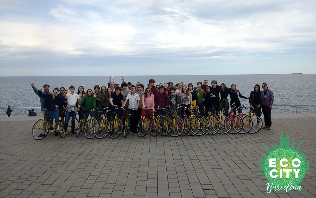 On March 26th and 27th, we have made a kick bike tour for a Belgium school. More than 80 children enjoyed Barcelona in an original, silent and friendly transport.
